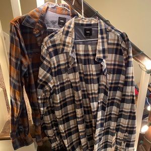 Men’s Vans Flannel Bundle (L) x2
